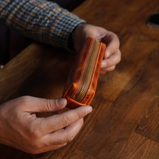 HAKİKİ DERİ FERMUARLI KALEMLİK